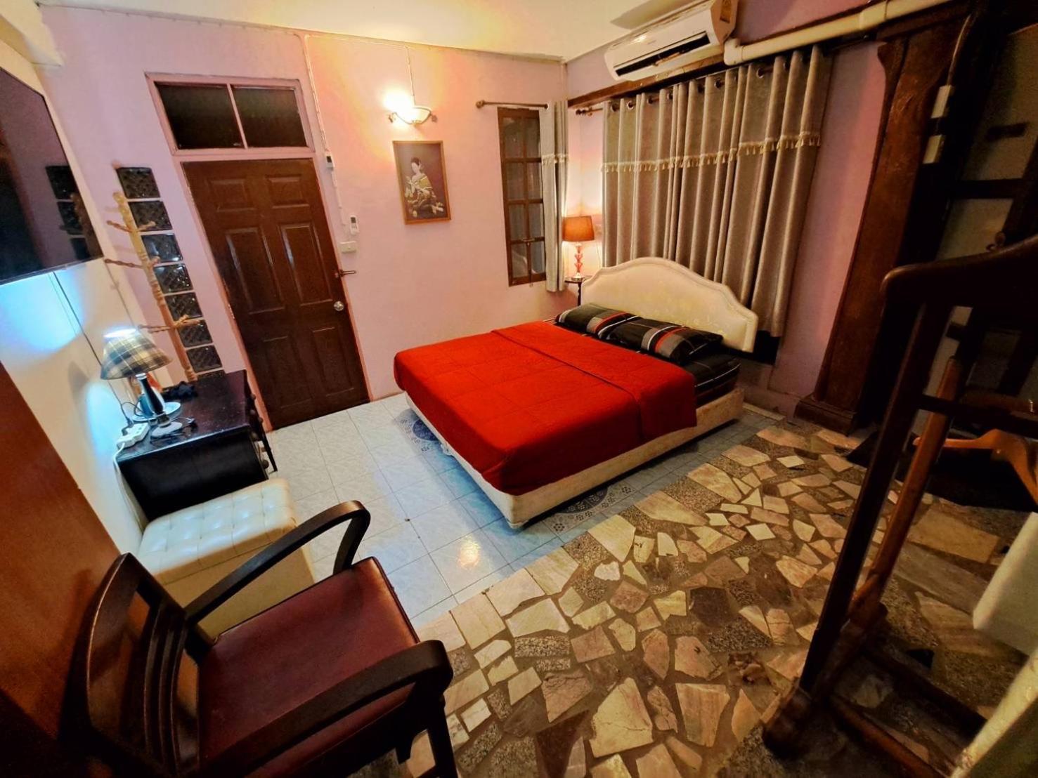 Cafe De Baan Raow Guest house Bangkok